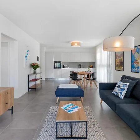 Loctowers A3-3-1 By Interhome Locarno