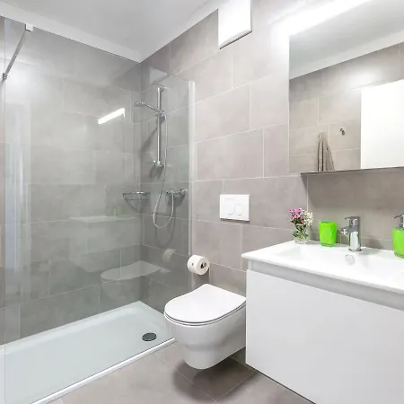 Apartamento Loctowers A3-3-1 By Interhome